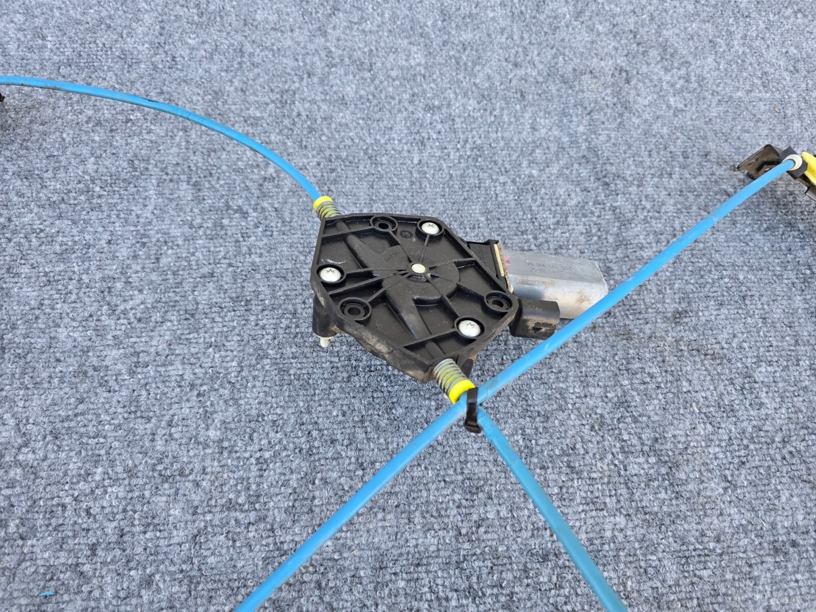FRONT RIGHT WINDOW REGULATOR MOTOR OEM 119K 08-19 MASERATI GRANTURISMO