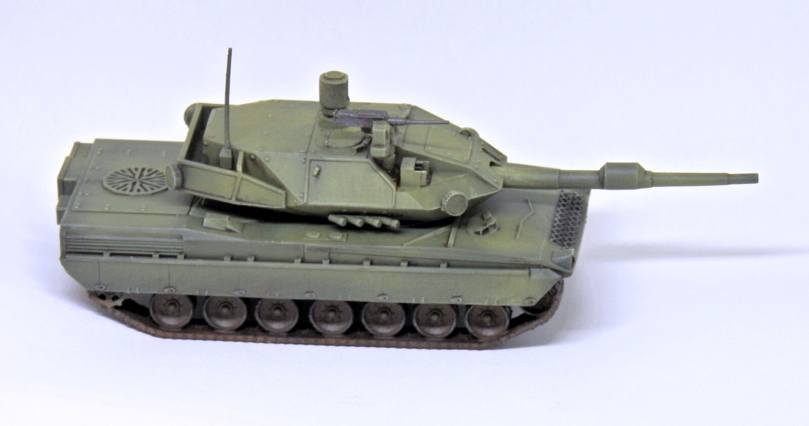 PRO BUILT 1/72 C1 Ariete Hitfact- ready model
