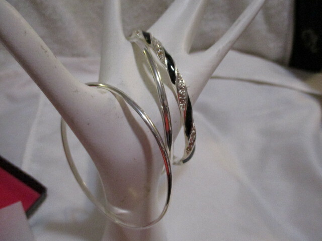 Picture 8 of 9