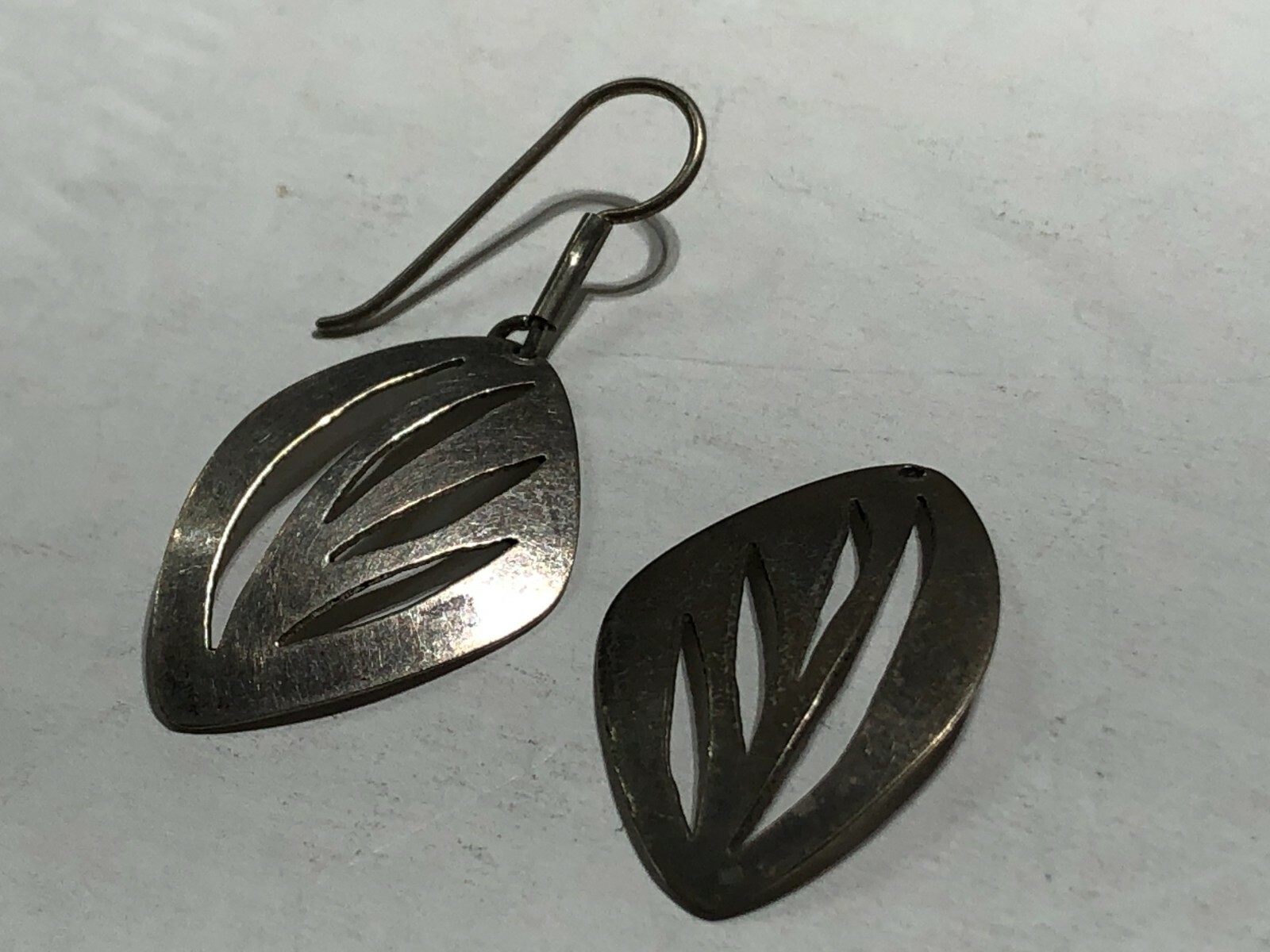 Native American Diamond Leaf Shaped Dangle Earrin… - image 3