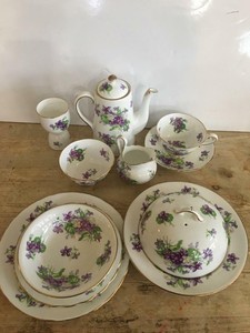 Fabulous-Royal-Chelsea-Breakfast-Set-12-Pieces-Purple-Flowers