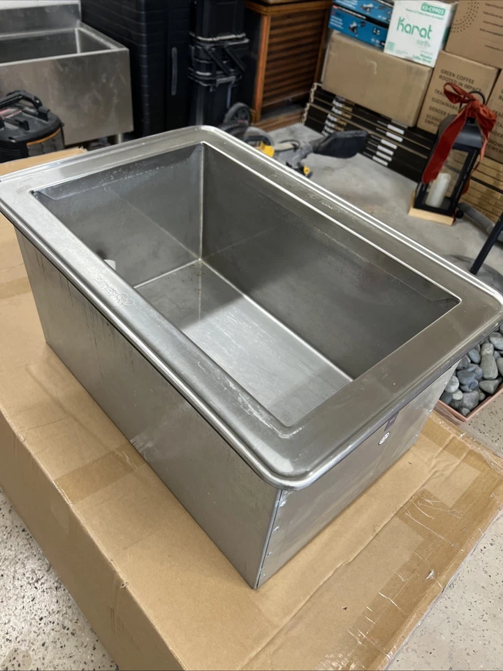 Atlas Metal Modelo WICD-1 Sartén Individual Caída Helada. Usado durante 3 meses con válvula de drenaje Foto 3 de 4