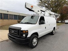 2010 Ford E350 BUCKET VAN VERSALIFT BUCKET VAN BUCKET TRUCK