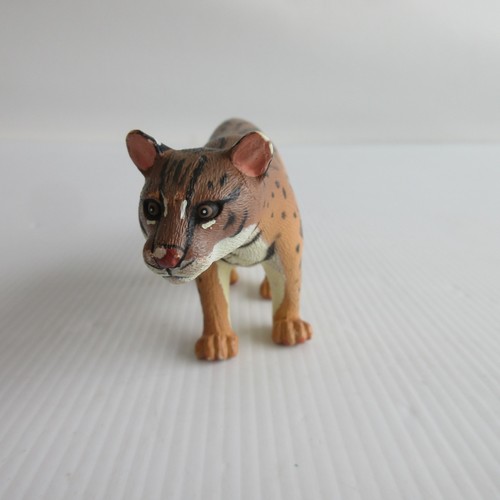 RARE K&M International Ocelot Miniature Toy Plastic Animal Figure - Picture 2 of 8