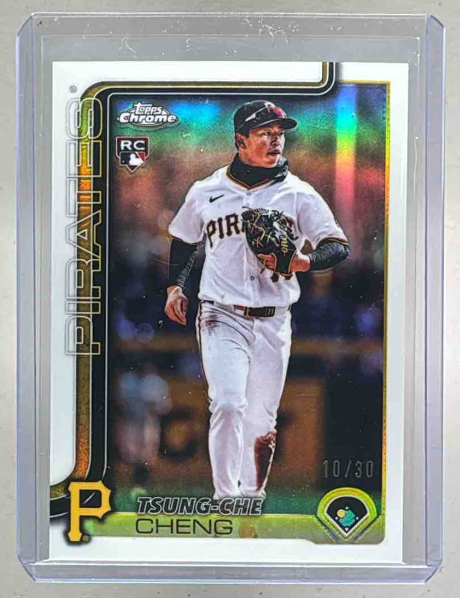 Tsung-Che Cheng 2025 Topps Chrome Update #USC74 White Refractor Rookie RC /30