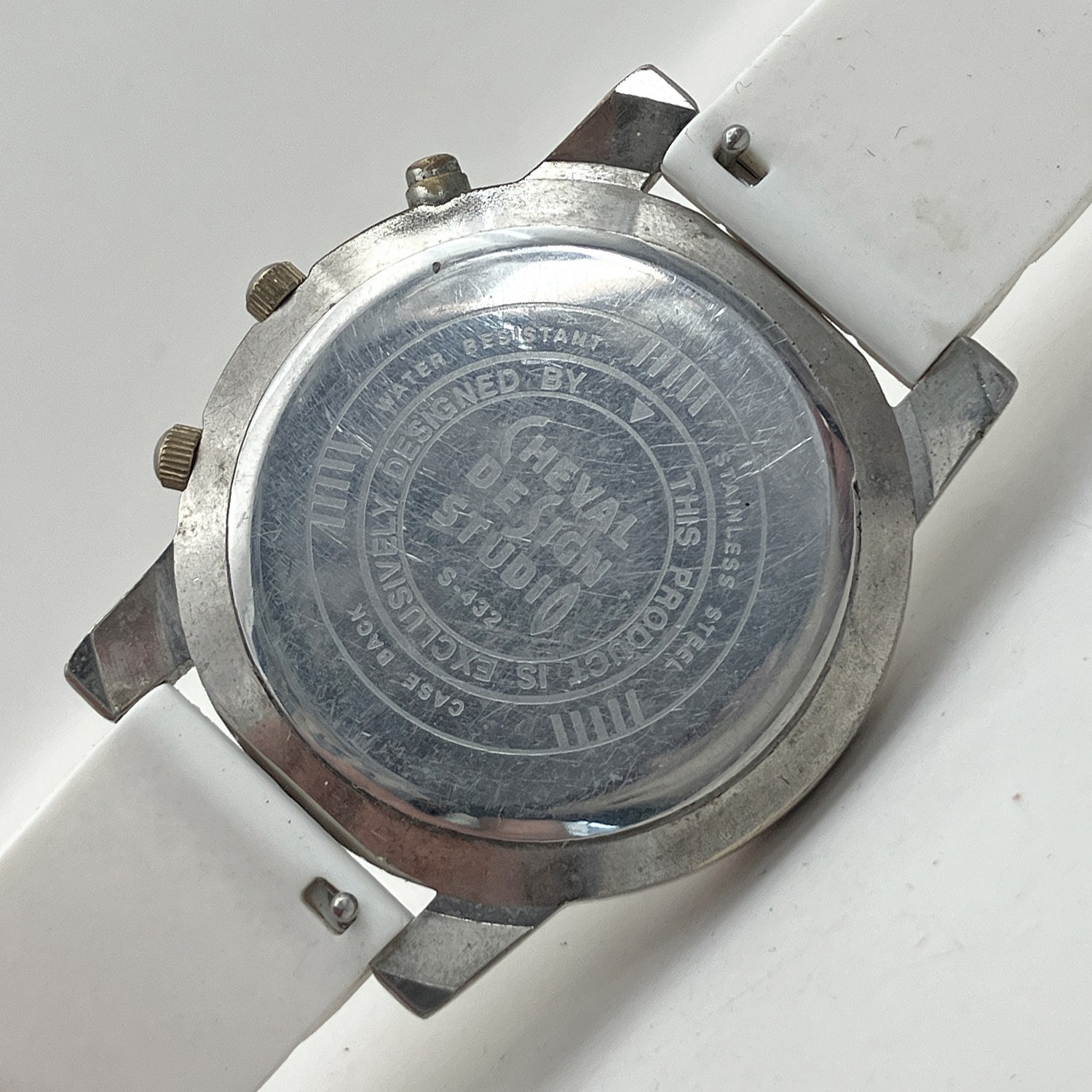 CV Cheval Design Studio Multi Function Dive Style… - image 3