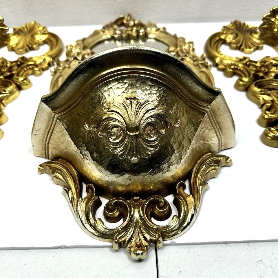 Estante y apliques espejo de pared ornamentado dorado Syroco 1977 de colección 2327 Hollywood Regency Foto 3 de 4