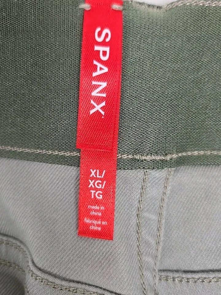 Spanx Stretch Twill Shorts 6" Stonewash Camo Green Women’s Size XL VGUC - Image 4 of 4