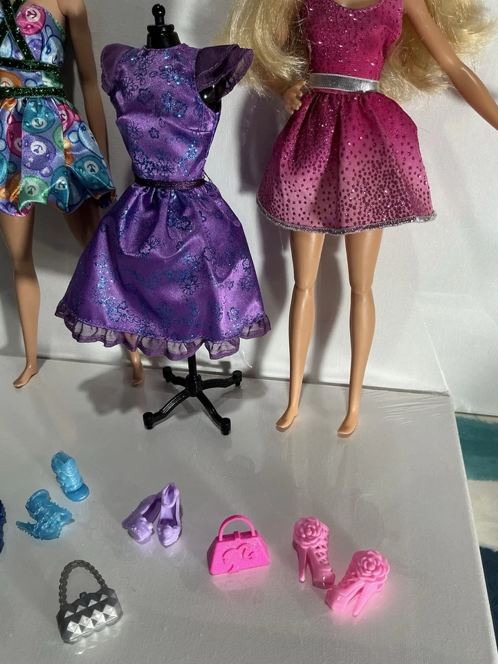 Moda Fever Mix N Match Ropa para Muñeca * 12 Piezas con Zapatos * Carteras BRILLANTES Vacaciones Foto 2 de 4