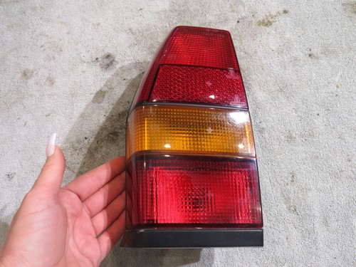 VW Polo 86c Steilheck links Rücklicht Rückleuchte 867945111B