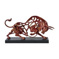 Durchbrochene Stierskulptur mit Sockel detailliert gestaltet Dekostier elegant