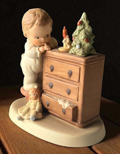 Vintage Enesco “Not a Creature Was Stirring” Figurine – Memories of Yesterday - Picture 8 of 10