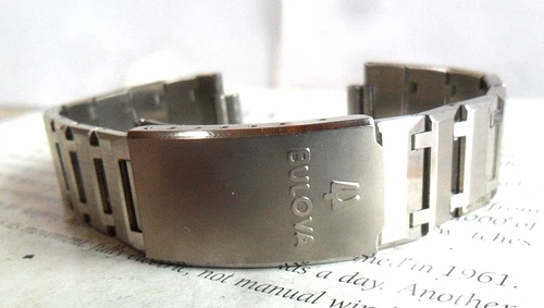 Vintage Stainless Steel Men's Bulova Accutron Bear Linked Watch Band Bracelet