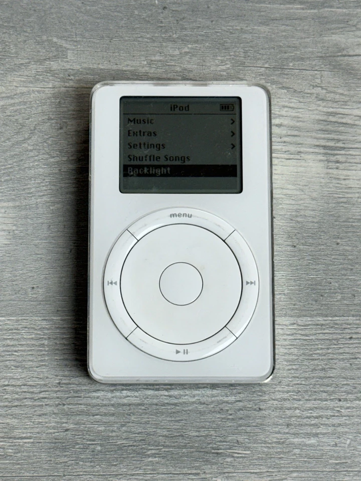 Apple iPod Classic 1ª Generación M8541 Blanco 5GB 10GB - Probado y Funciona Muy bien Foto 3 de 4