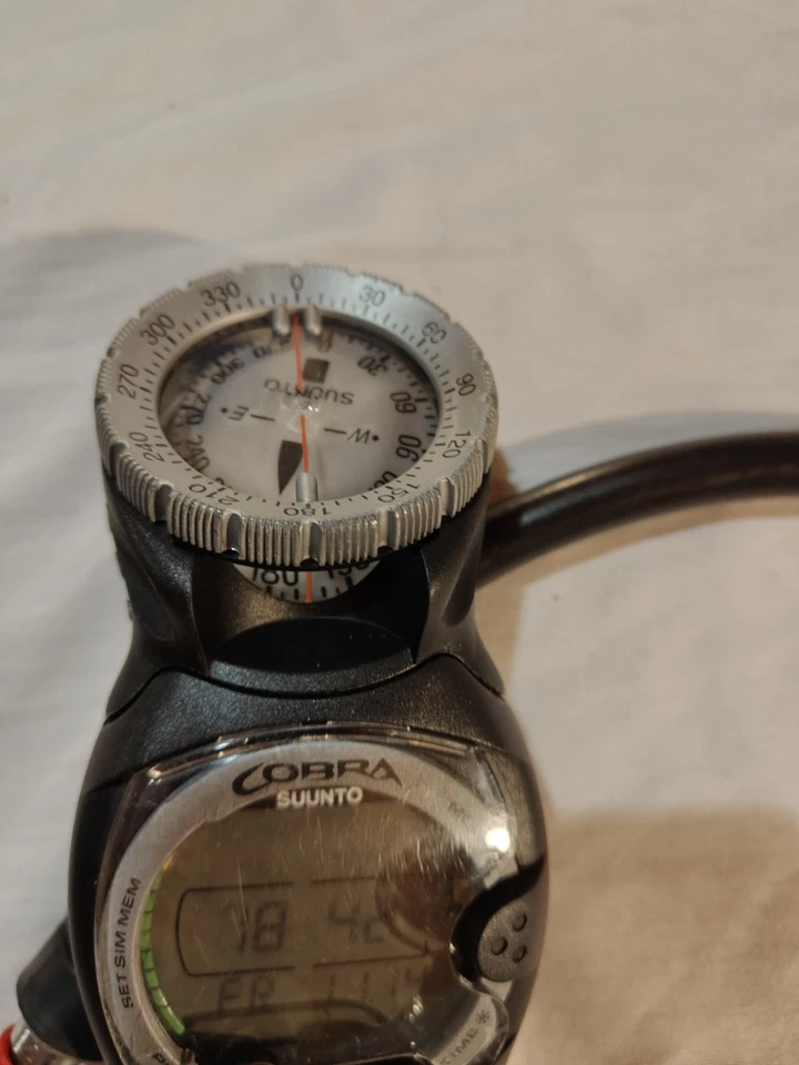 Suunto Cobra Tauchcomputer Finimeter Kompass all in one Konsole gepflegt🦭🤿🐬🐳 - Bild 3 von 4