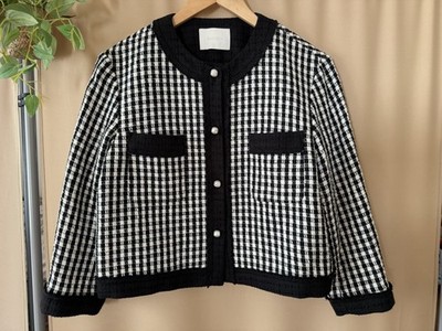 FRONTROW black/white textured pearl buttons cropped jacket Korean brand M