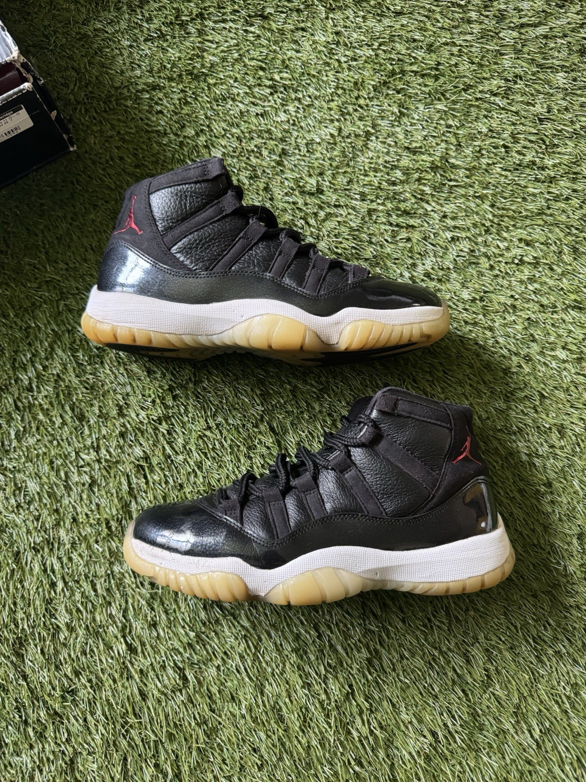 Jordan 11 High 72-10 2015 Size 7 Men’s / 8.5 Women’s Pre-owned With Box (damage)