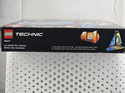 Lego 42074 Technic Yacht da Corsa 2018 330 Pezzi Raro Ritirato Nuovo - Foto 8 di 10
