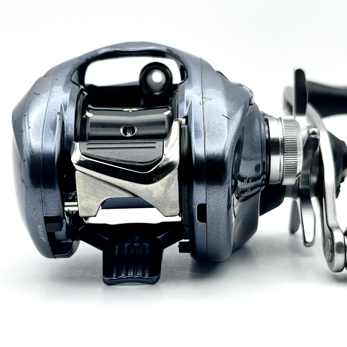 Shimano 18 ALDEBARAN MGL 30HG 7.4:1 Gear Right Handed