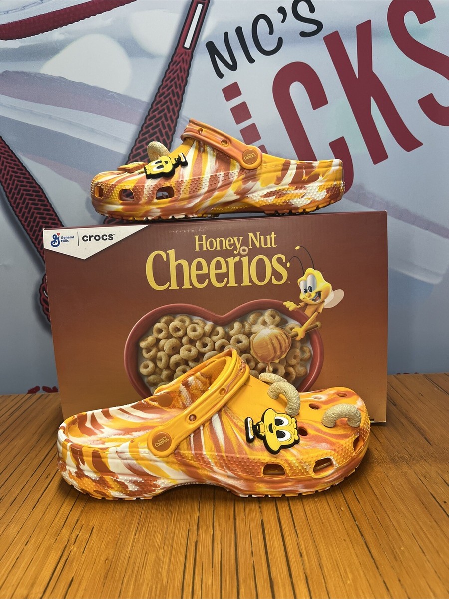 Crocs x Classic Honey Nut Cheerios Clog Men\'s Size 11 207924-846‎ NEW BRAND NEW Crocs Classic Honey Nut Cheerios 207924-846 Men 11  main image 3