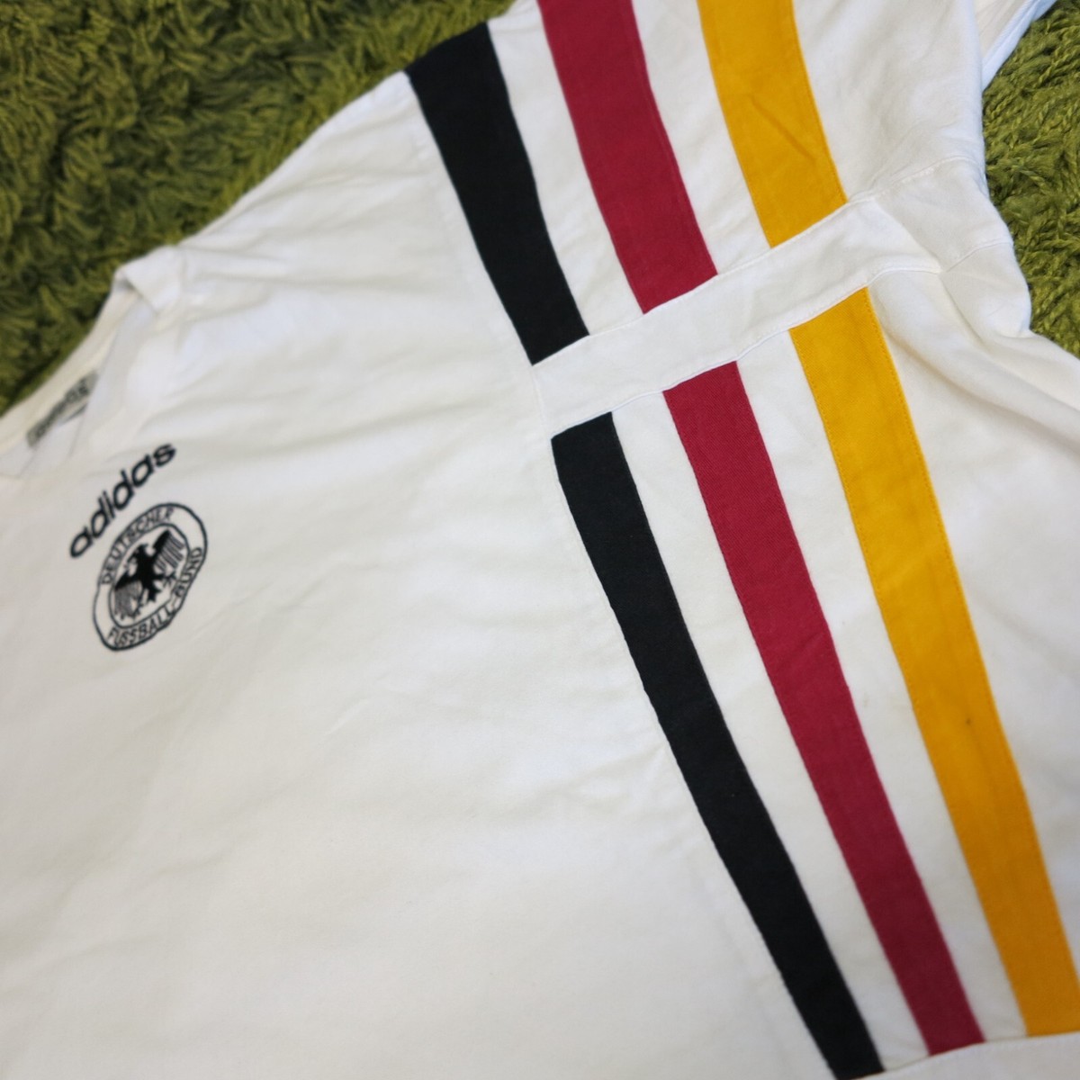 ドイツ代表 1998年 adidas ヴィンテージユニフォーム Yahoo!オークション - アディダス 98-99年ドイツ代表ユニフォーム M
