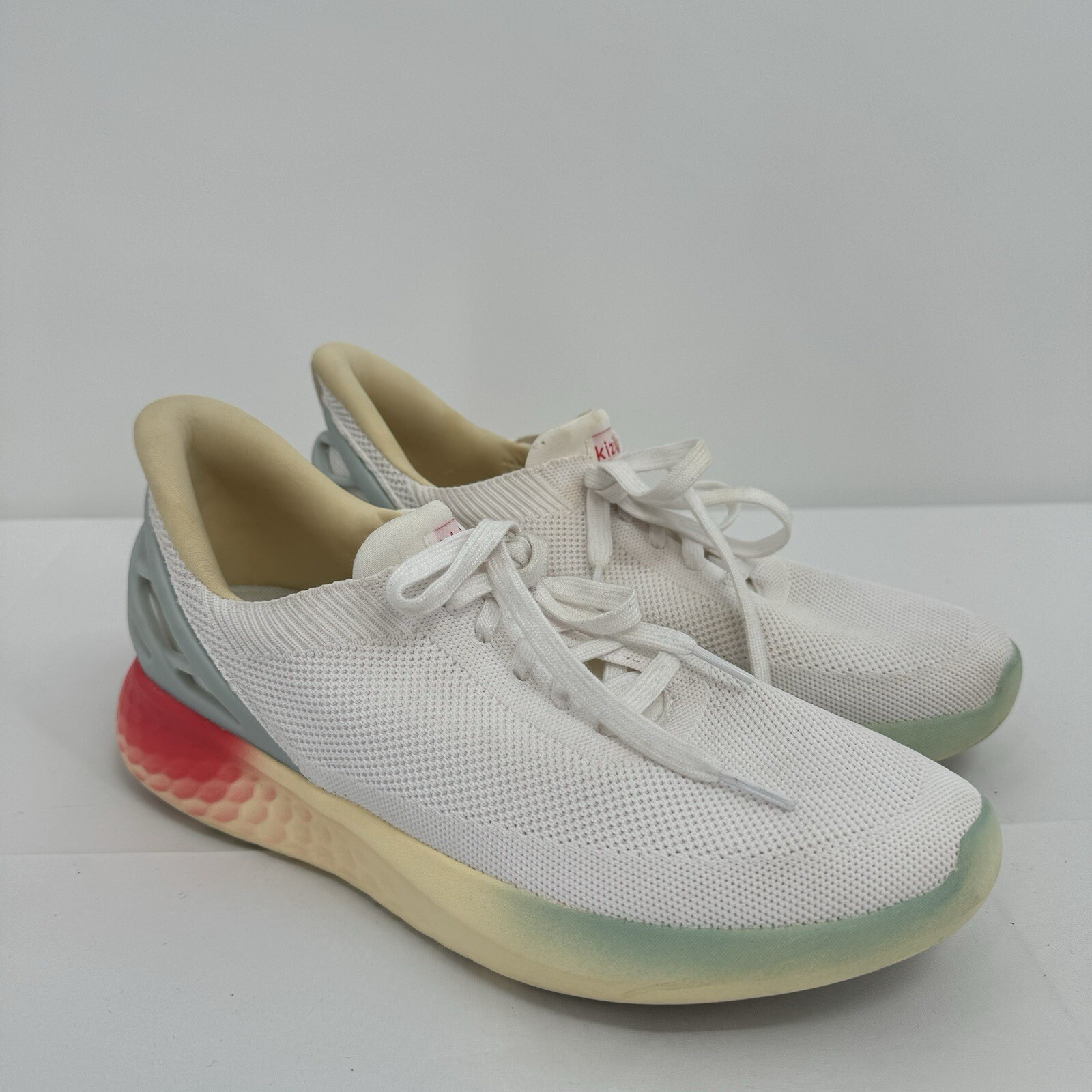 SAOLA Scarpe da corsa Kizik Athens uomo 9 donna 10 5 bianche sneakers in maglia senza mani