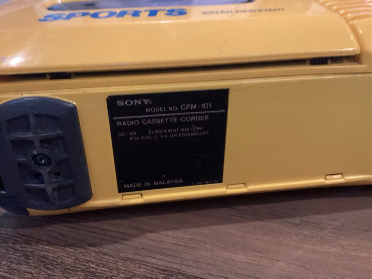 Sony Sports Cfm-101 Water Resistant Am/fm Radio Cassette