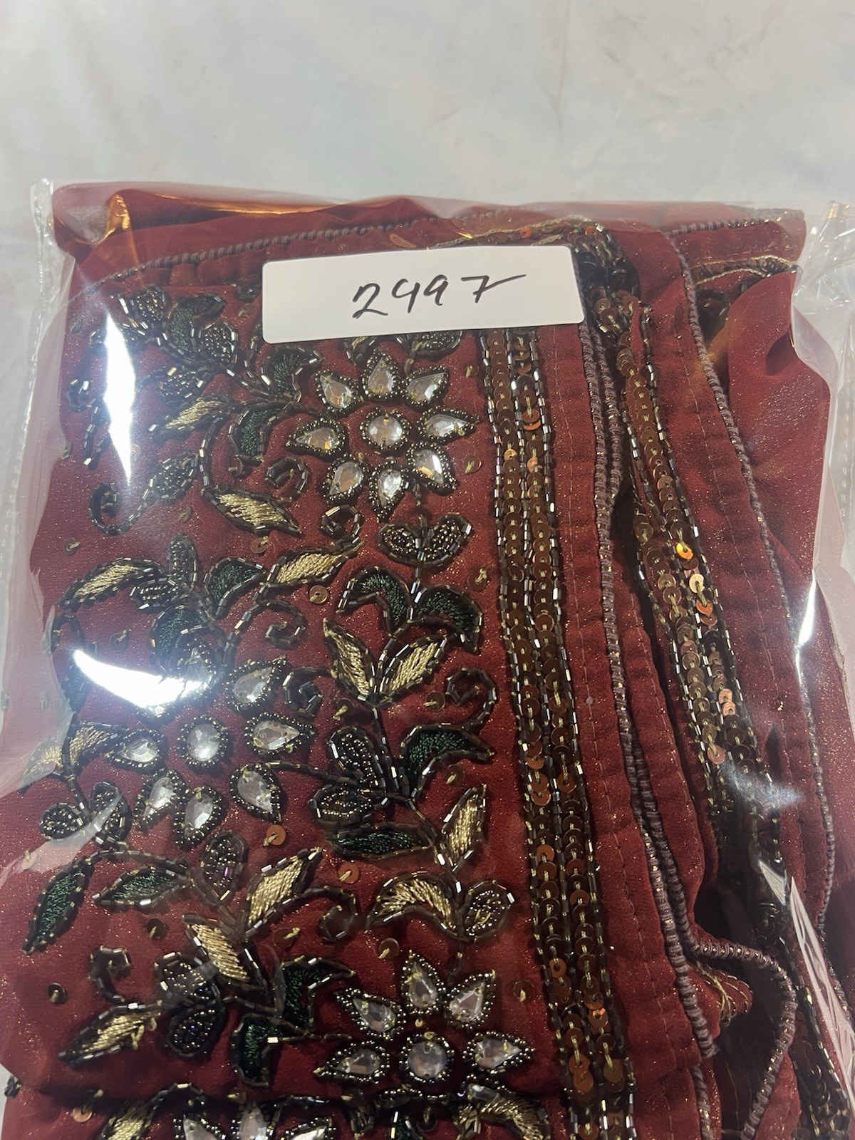 Hand Embroidered Thread Sari - image 7