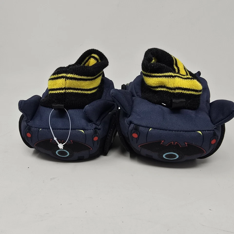 Zapatillas DC Batman Niños Talla 5-6 Azul Batwheels Murciélago Coche Sin Cordones Peluche Foto 4 de 4