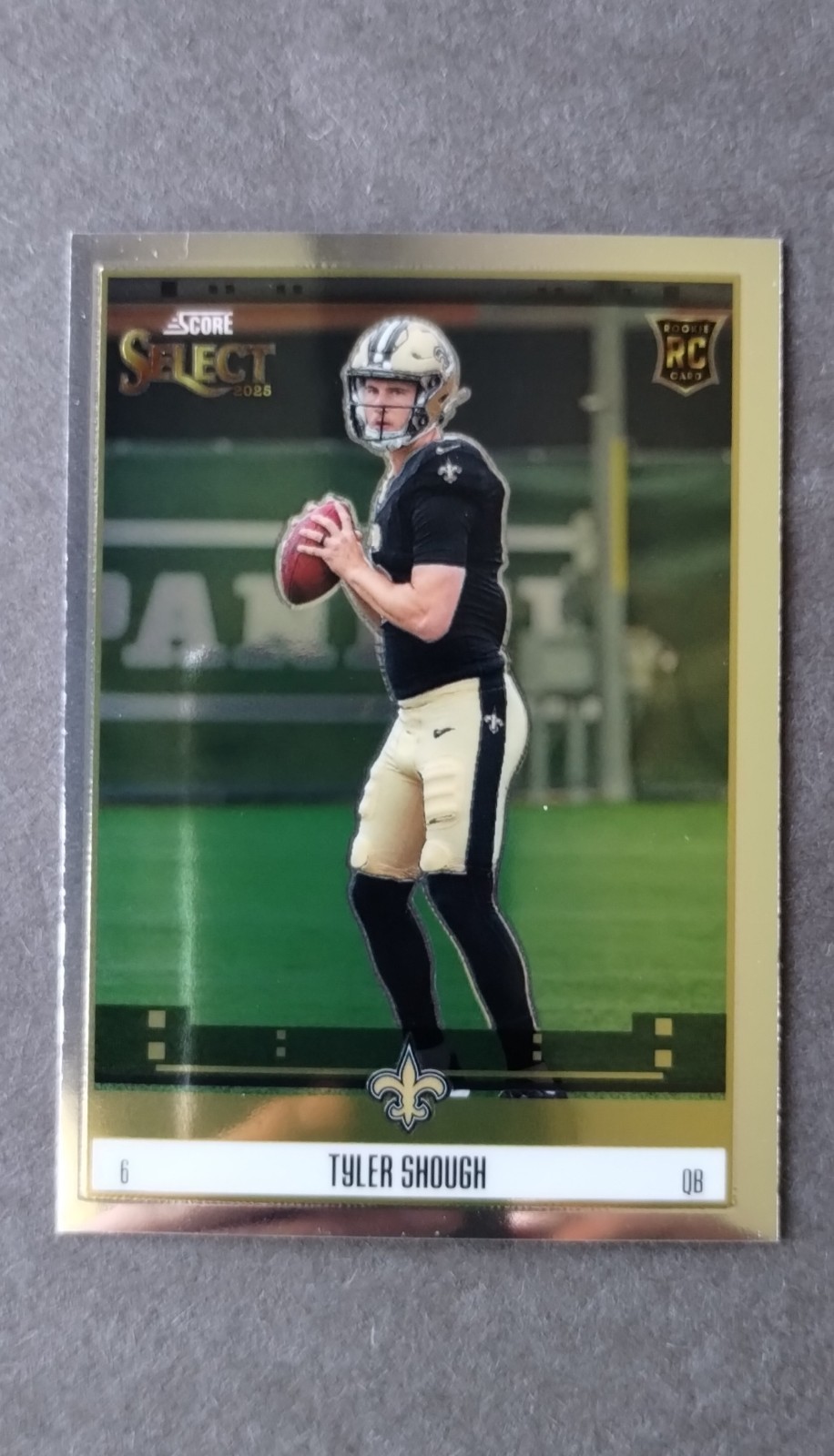 2025 Panini Select - Score Select Throwback Tyler Shough #8 (RC)