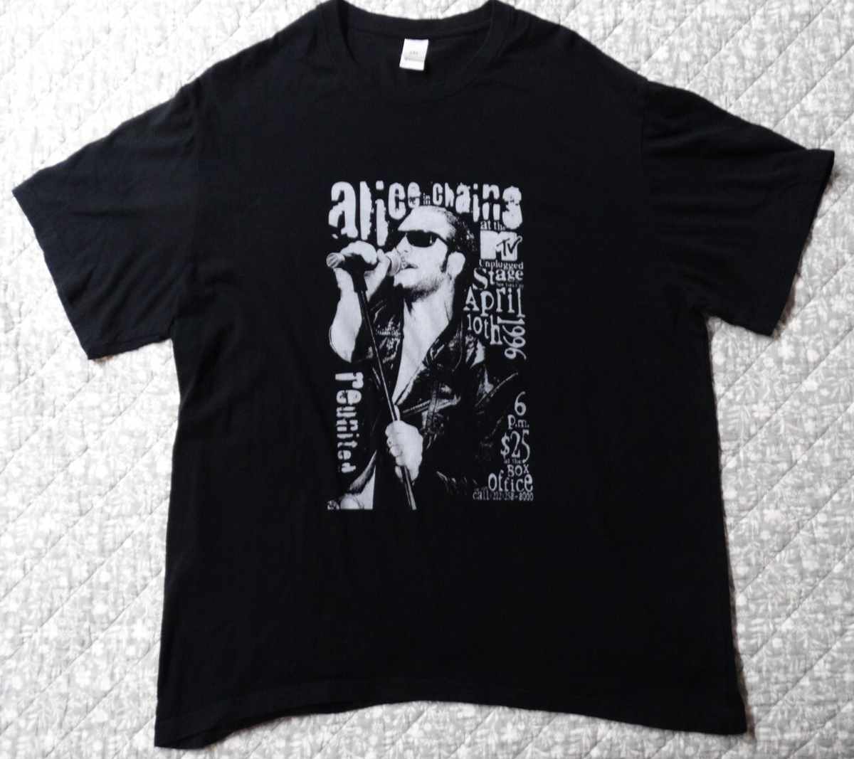 Alice In Chains Layne Staley MTV Unplugged Unisex T-Shirt, Black