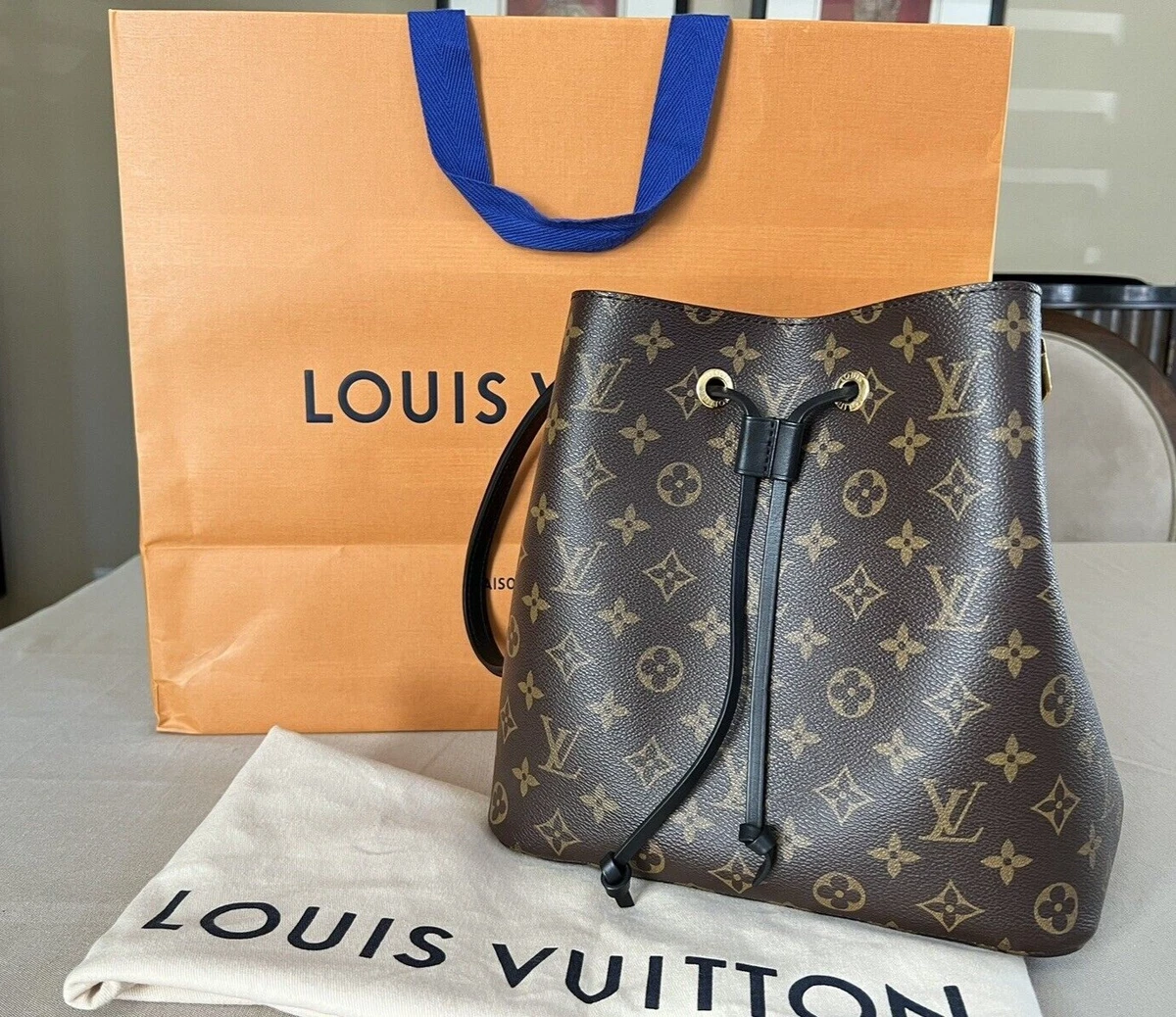 Louis Vuitton NéoNoé Bucket Bag MM Brown Canvas and Black Leather