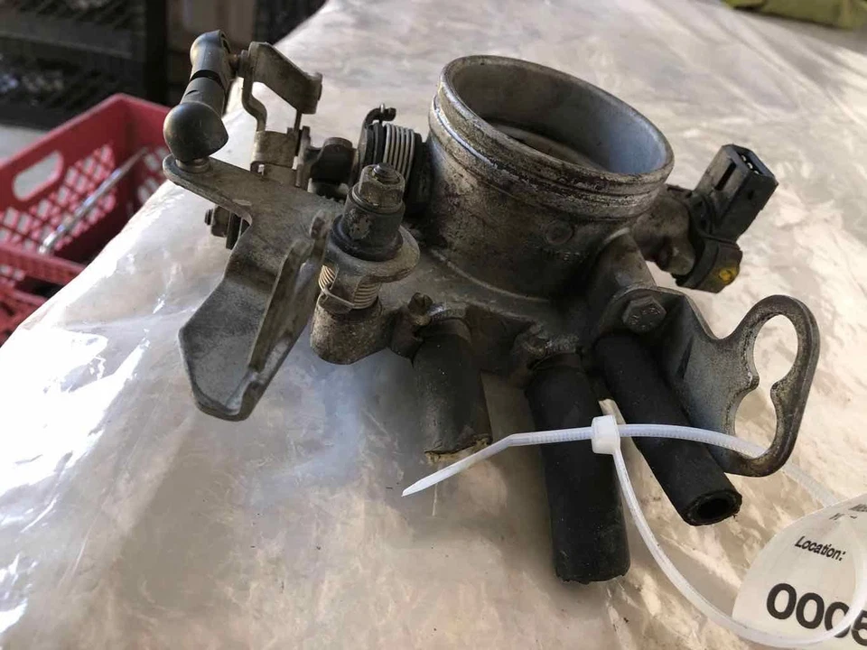 BMW 325I 1992 carrocería del acelerador conjunto de válvula sensor de posición control de tracción OEM Foto 2 de 4