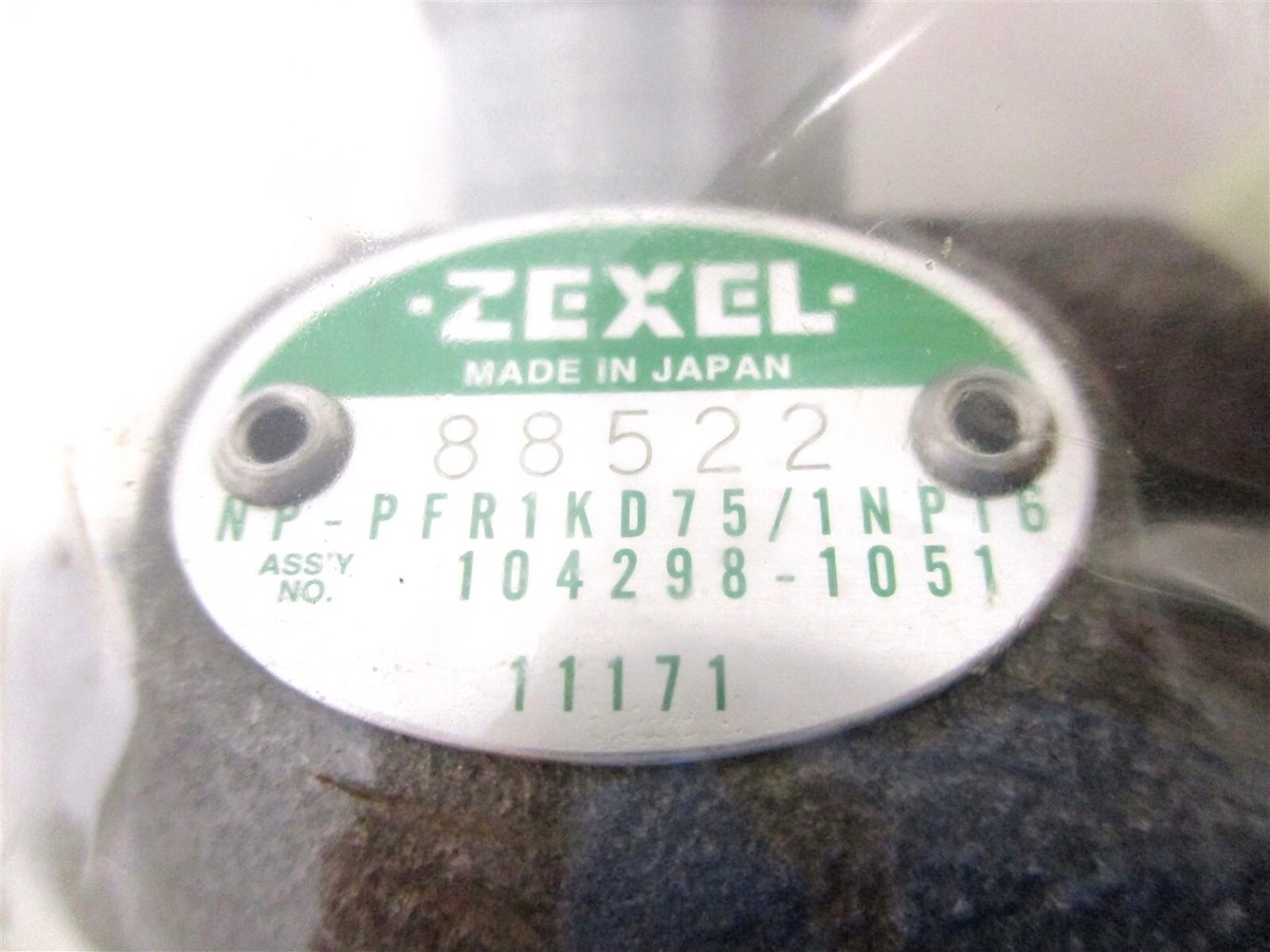 たこ 11171-51010 GENUINE KUBOTA FUEL INJECTION PUMP EA14 ENGINE