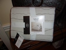 NIP Dillards Luxury Hotel Fusion Beige King Duvet Cover Set 3pc
