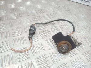 Volkswagen PASSAT B5.5 2003 Äußeres Schloss der Heckklappe UST101676