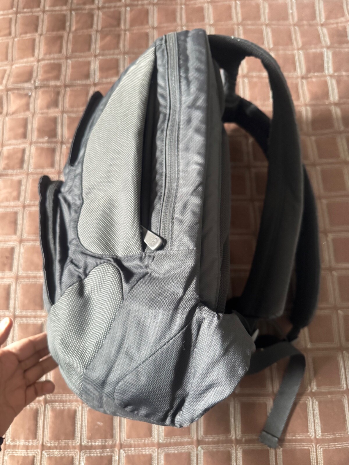 TUMI T-TECH 20 L gunmetal black & carbon ballistic nylon backpack 51205D image 6