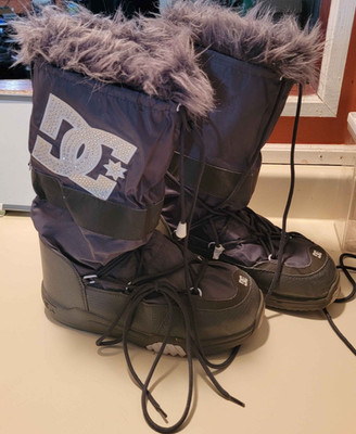 Vintage DC Chalet Boots Womens Size 8 Grey W/ Faux Fur | eBay
