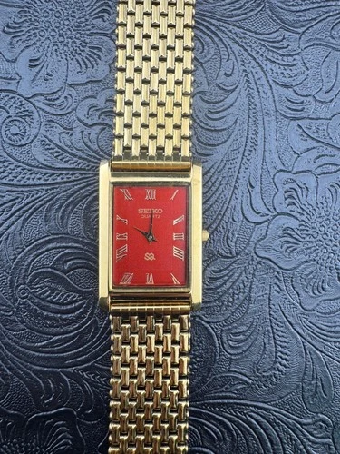 RARE GOLD RED Vintage Seiko Slim Quartz Gentlemen's Wrist Watch