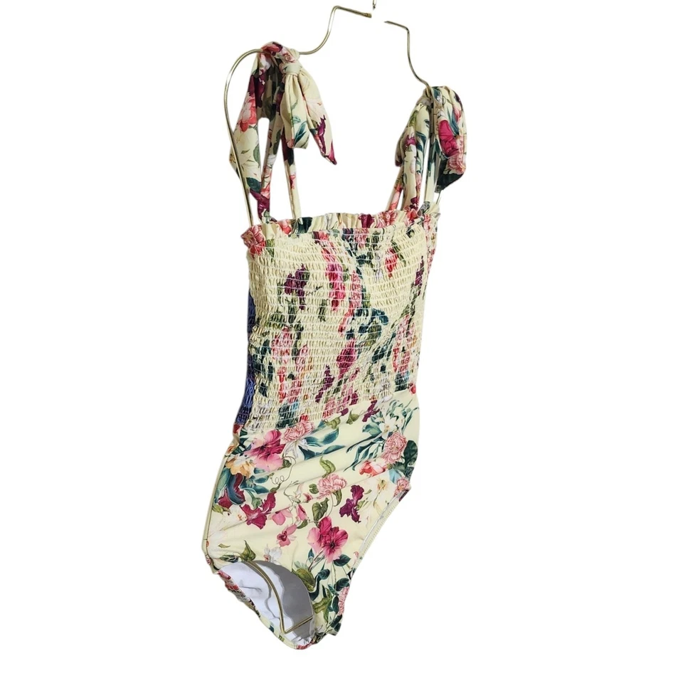 Traje de baño de una pieza Farm Rio con corbata al hombro XS Foto 3 de 4