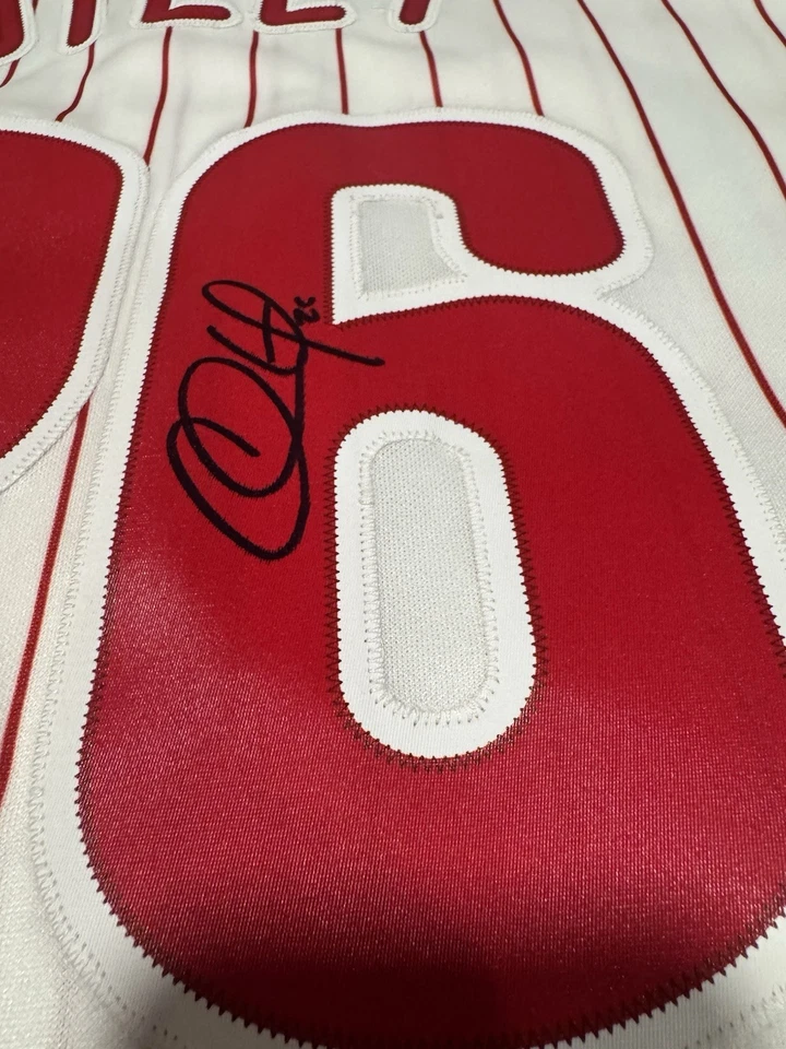 Chase Utley Philadelphia Phillies Autographed Jersey with MLB Hologram Number - Image 3 of 4