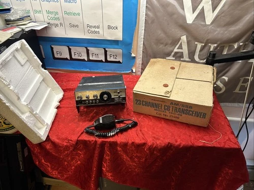 realistic am ssb Model TRC-46 W Box Cat No 21-146
