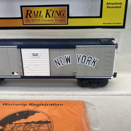 MTH RailKing 30-74179 MLB New York Yankees Boxcar New O O-27 Gauge Baseball - Picture 3 of 14