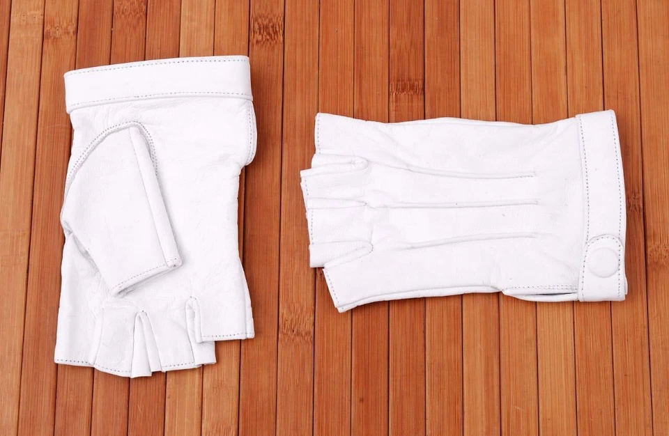 Guantes de cuero de oveja suave para mujer de medio dedo para ciclismo, deportes al aire libre Foto 4 de 4