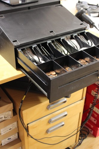 POS Cash Drawer for Retail or Restaurant - Picture 3 of 10