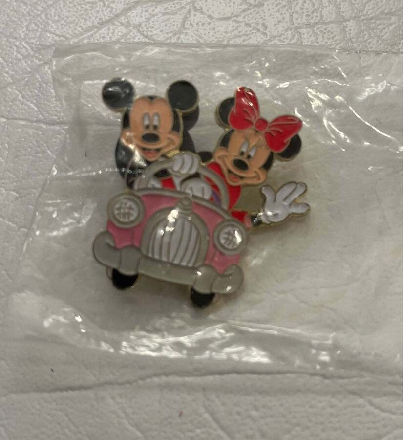 Disney Mickey and Minnie Mouse car ride