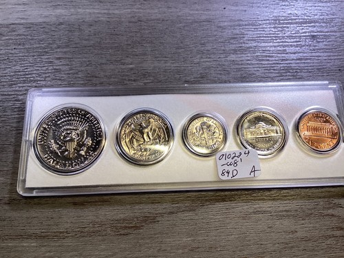1984-D Uncirculated Birth Year Coin Set w/5 Coins in Whitman Holder 010224-84 - Picture 8 of 8