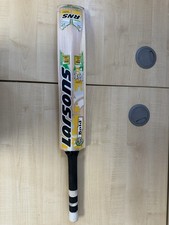 Larsons RNS Bold Cricket Bat Willow - Comes With Two Cosco Balls