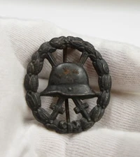 World War 1 WW1 Black Cut Out Wound Badge