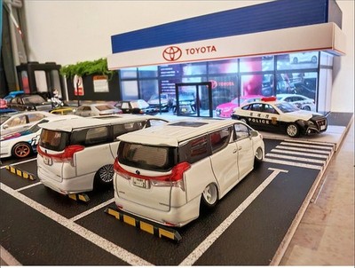 US 1/64 Diorama Diecast Garage Display Parking Lot Scene with LED Showroom Model